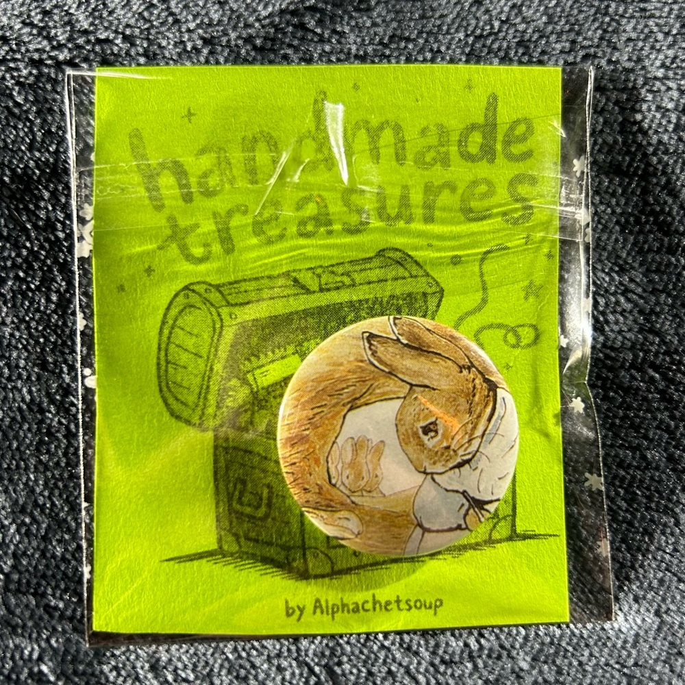 The Tale of Peter Rabbit - Handmade Button - Picture 4 of 6